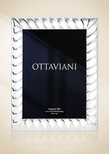 Carica l'immagine nel visualizzatore di Gallery, Portafoto "Torchon" 13x18 OTTAVIANI 1004A