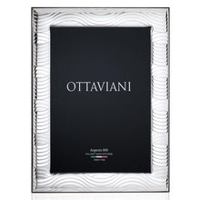 Carica l'immagine nel visualizzatore di Gallery, portafoto grande colore argento con decoro a onde del mare