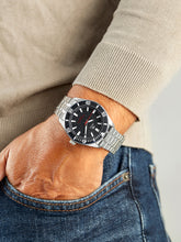 Carica l'immagine nel visualizzatore di Gallery, MAREA B41391/1 Orologio da uomo in Acciaio Quadrante Nero