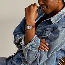 Carica l'immagine nel visualizzatore di Gallery, FOSSIL ES5364 Orologio Fossil da donna in pelle marrone Harlow