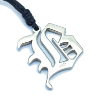Carica l'immagine nel visualizzatore di Gallery, KRIS Collana con Pendente Lettera Gotica B in Acciaio e Cotone Cerato HGTLXX02
