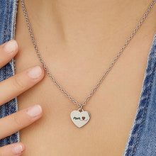 Carica l'immagine nel visualizzatore di Gallery, Collana S'AGAPò con pendente a forma di Cuore 'Mom - tutto l'amore è per te Mamma' SBY004