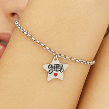 Carica l'immagine nel visualizzatore di Gallery, Bracciale S'AGAPò con pendente a forma di Stella con dedica 'Sister - sei la cosa più preziosa che ho' SBY035