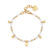 Carica l'immagine nel visualizzatore di Gallery, bracciale con charm a forma di stella sfere di vetro bianche e di acciaio dorato di sagapo glint