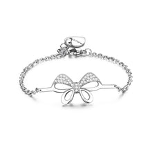 Carica l'immagine nel visualizzatore di Gallery, Bracciale con fiocco in acciaio e cristalli bianchi di S'AGAPò GIFT SIT11