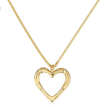 Carica l'immagine nel visualizzatore di Gallery, catenina con cuore grande pendente in metallo placcato oro giallo