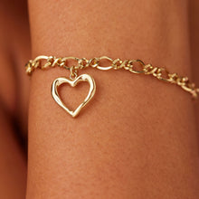 Carica l'immagine nel visualizzatore di Gallery, Bracciale a catena in acciaio 316L e finitura pvd oro 14K con cuore pendente S'AGAPò EMOTION SMO12