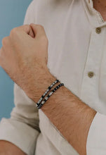 Carica l'immagine nel visualizzatore di Gallery, COMETE Uomo Acciaio UBR 885 Bracciale a filo con Onice Nero e Zirconi - District