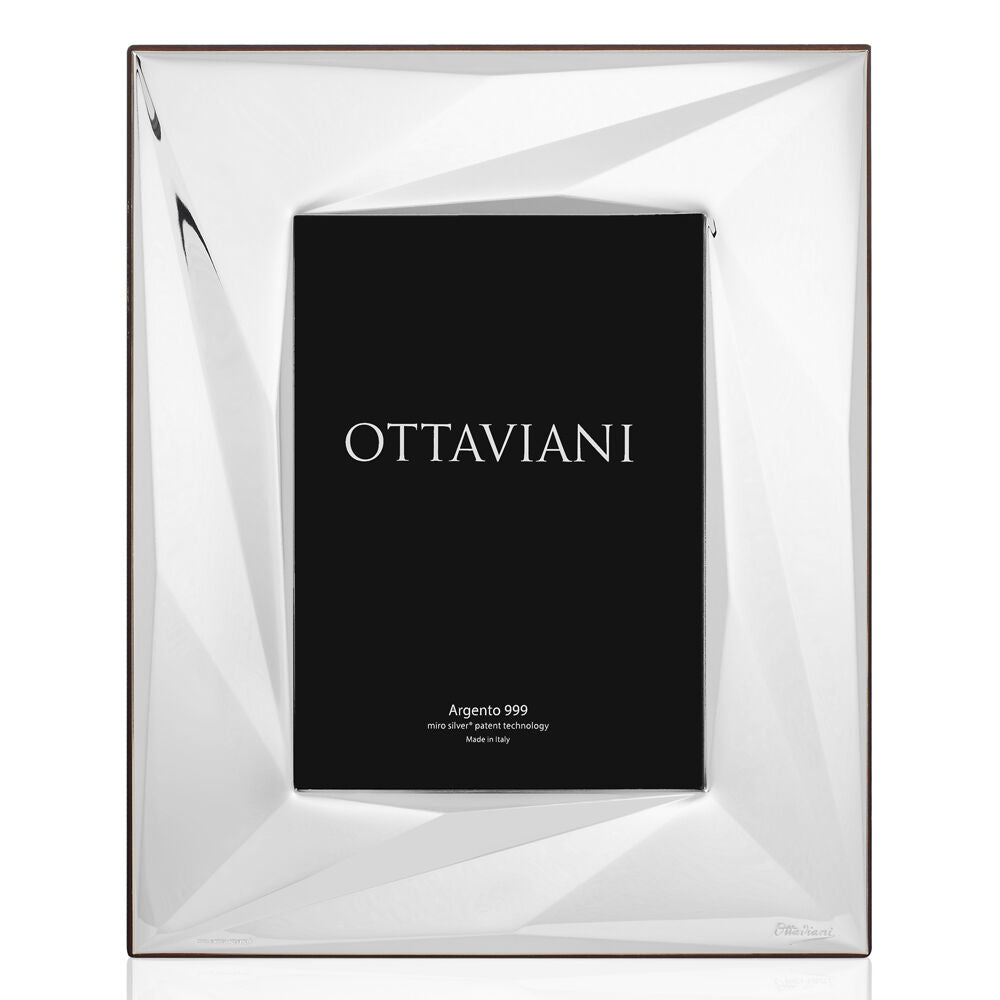 portafoto grande  color argento con decoro che ricorda le sfaccettature dei diamanti 