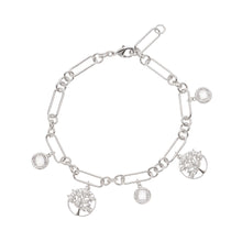 Carica l&#39;immagine nel visualizzatore di Gallery, Bracciale a catena in metallo color argento con albero della vita e cristalli di cubic zirconia bianchi
