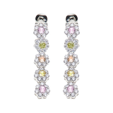 orecchini pendenti lunghi a margherite di cristalli di cubic zirconia di vari colori posti in successione in metallo color argento