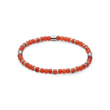 Carica l'immagine nel visualizzatore di Gallery, Bracciale elastico con perle di vetro rosso ed anellini in acciaio
