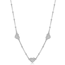Carica l'immagine nel visualizzatore di Gallery, Collana con tre cuori e pietre applicate su di essi in acciaio color argento di sagapo
