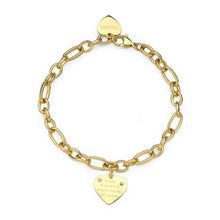 Carica l'immagine nel visualizzatore di Gallery, bracciale a catena decorata in acciaio dorato con pendente a forma di cuore stras e frase incisa "grazie di essere la miglior sorella del mondo" 
