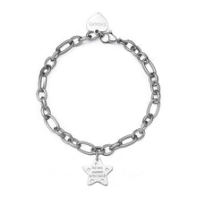 Carica l'immagine nel visualizzatore di Gallery, bracciale a catena decorata in acciaio con pendente a forma di stella con incisa la frase "sei una Maestra speciale"
