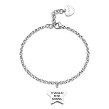 Carica l'immagine nel visualizzatore di Gallery, bracciale a catena in acciaio lucido con pendente a forma di stella con incisa la frase "ti voglio bene nonna"
