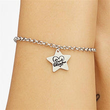 Carica l'immagine nel visualizzatore di Gallery, Bracciale S'AGAPò con pendente a forma di Stella con dedica 'Super grandma - Ti voglio bene Nonna' SBY038
