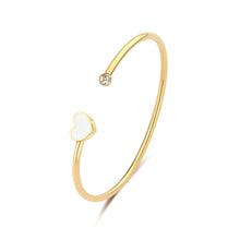 Carica l'immagine nel visualizzatore di Gallery, Bracciale rigido con Cuore di S'AGAPò CLICK in acciaio PVD Oro con smalto e cristallo SCK238
