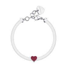 Carica l'immagine nel visualizzatore di Gallery, Bracciale a maglia Snake piatta con cuore smaltato rosso di S'Agapò della collezione Click In acciaio color argento
