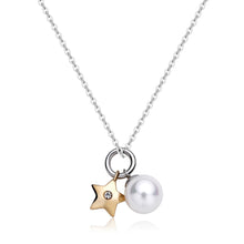 Carica l&#39;immagine nel visualizzatore di Gallery, SDY02 Collana S&#39;agapò DAYS in acciaio con Stella in pvd oro e Perla
