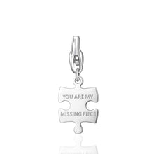 Carica l'immagine nel visualizzatore di Gallery, Charm a forma di puzzle con frase 'You are my missing piece' in acciaio color argento
