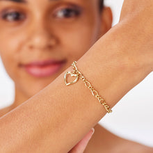 Carica l'immagine nel visualizzatore di Gallery, Bracciale a catena in acciaio 316L e finitura pvd oro 14K con cuore pendente S'AGAPò EMOTION SMO12
