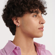 Carica l'immagine nel visualizzatore di Gallery, Orecchino singolo a forma di dado esagonale in acciaio con PVD rutenio S'AGAPò ROGUE SNP34
